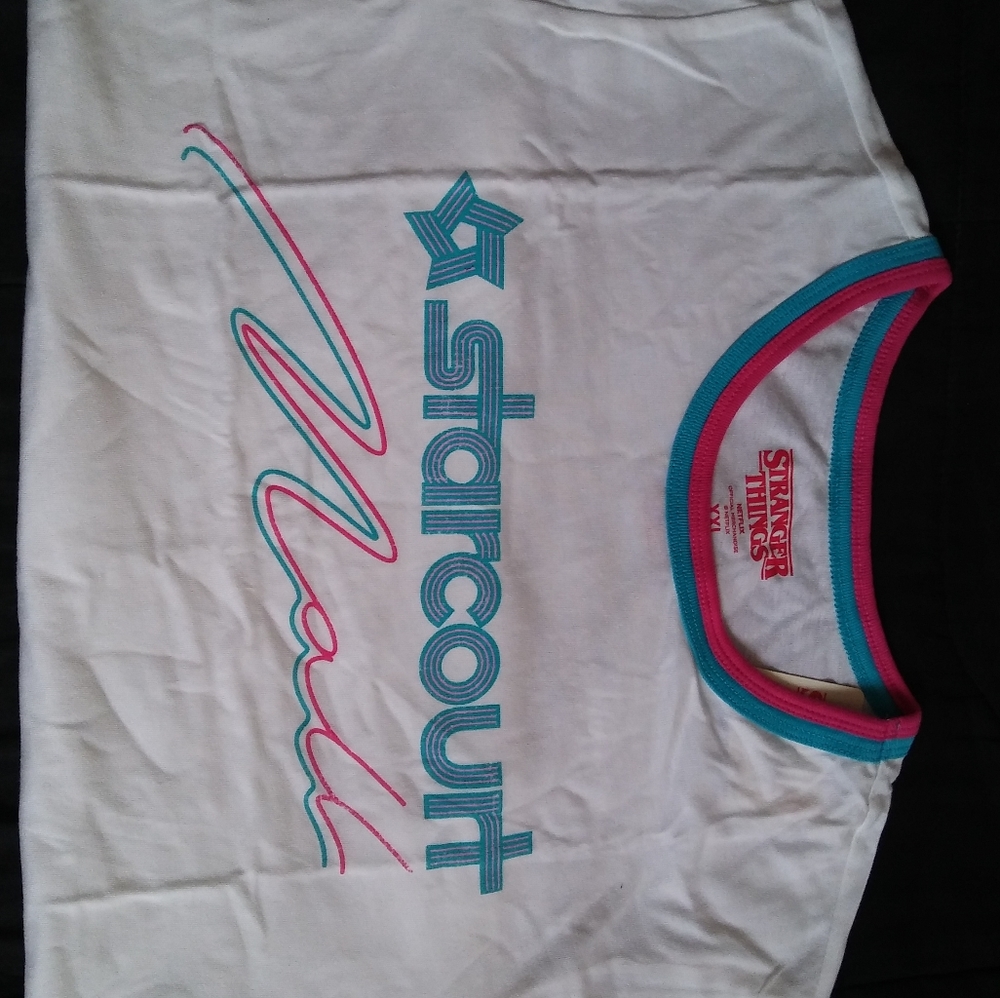 Starcourt Mall t shirt